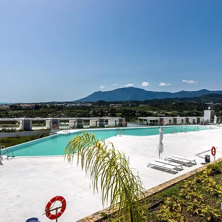 Newly Built 3-bdrm Luxury W/ Stunning Sea Views Apartment *