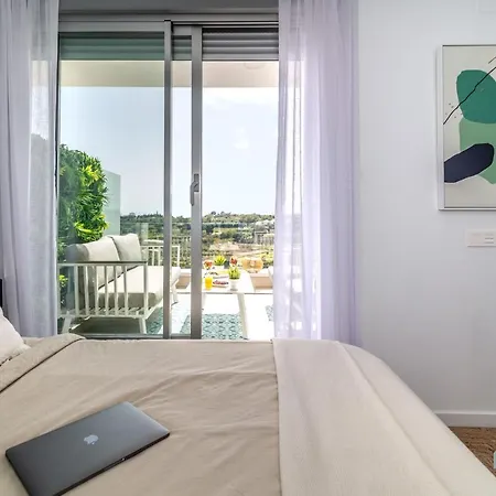 Newly Built 3-bdrm Luxury W/ Stunning Sea Views Apartment