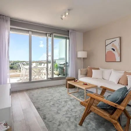Apartment Newly Built 3-bdrm Luxury W/ Stunning Sea Views